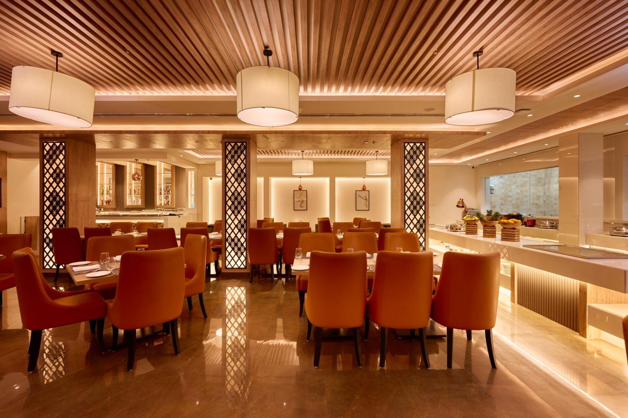 Delite Sarovar Portico Фаридабад Экстерьер фото